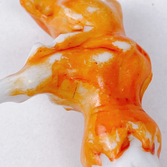 Mid Century Japan Porcelain Violinist Figurine Orange White Hand Painted Decor - Picture 6 of 11